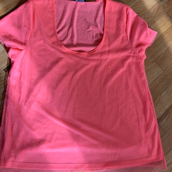 DKNY salmon scoop neck size LARGE NWT - Picture 3 of 5
